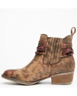 Circle G Women's Harness & Studs Booties - Round Toe 16 Circle G Women's Harness & Studs Booties - Round Toe -Western Cowboy Equipment Store 2000226753 200 P3