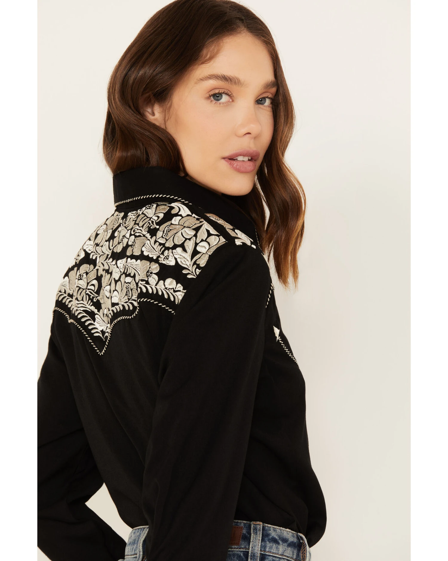 Scully Women's Silver Western Embroidered Shirt 4 Scully Women's Silver Western Embroidered Shirt - Image 2
