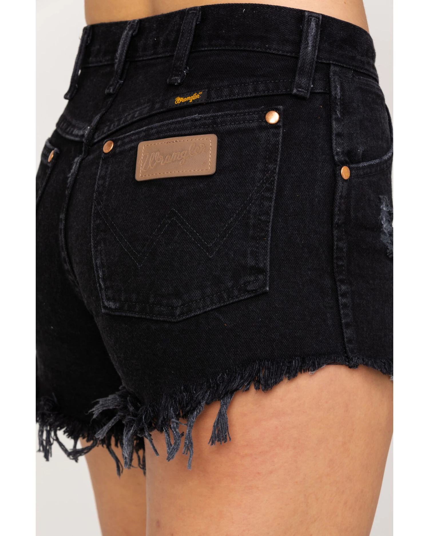 Wrangler Modern Women's Black Heritage Frayed Hem Shorts 6 Wrangler Modern Women's Black Heritage Frayed Hem Shorts - Image 4