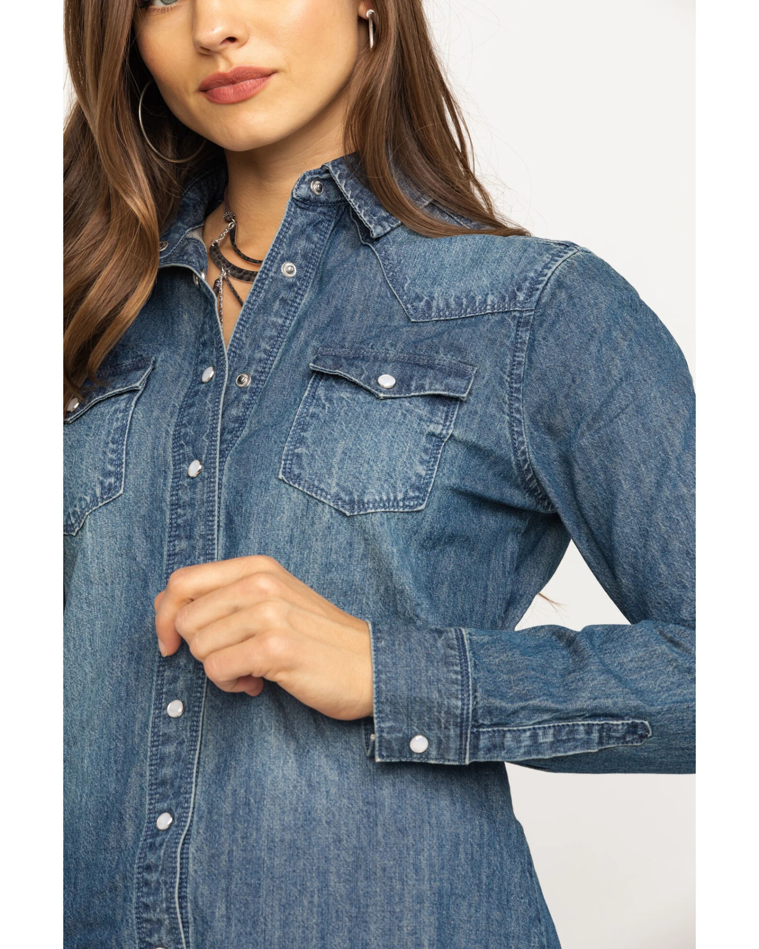 Stetson Women's Floral Embroidered Denim Long Sleeve Pearl Snap Western Shirt 8 Stetson Women's Floral Embroidered Denim Long Sleeve Pearl Snap Western Shirt - Image 6