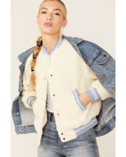 Wrangler Women's Sherpa Bomber Jacket 8 Wrangler Women's Sherpa Bomber Jacket -Western Cowboy Equipment Store 2000341588 103 P1