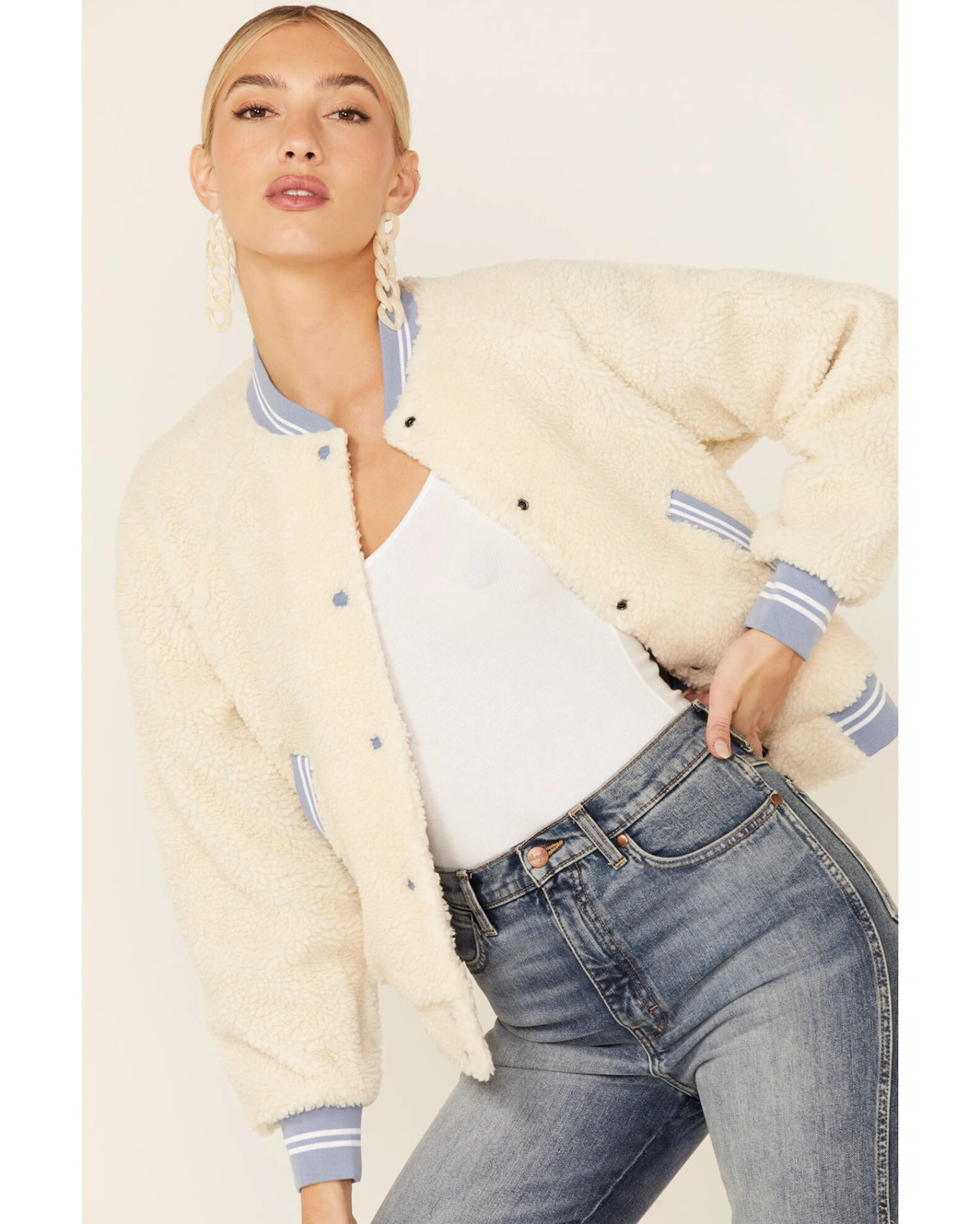 Wrangler Women's Sherpa Bomber Jacket 4 Wrangler Women's Sherpa Bomber Jacket - Image 2