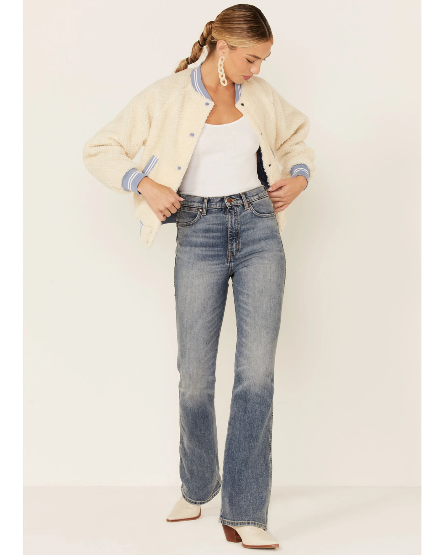 Wrangler Women's Sherpa Bomber Jacket 6 Wrangler Women's Sherpa Bomber Jacket - Image 4