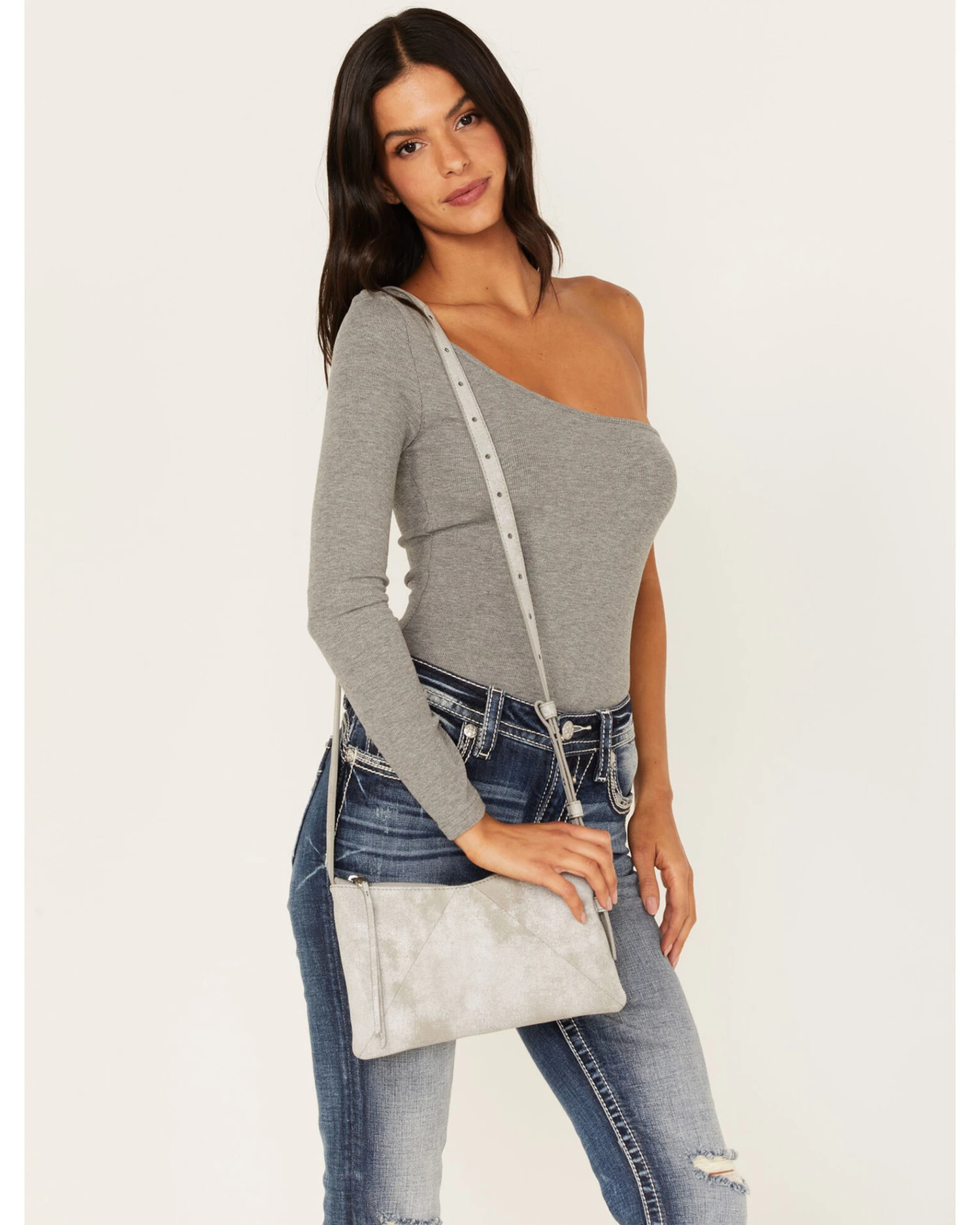 Hobo Women's Paulette Olive Oil Small Crossbody Bag 5 Hobo Women's Paulette Olive Oil Small Crossbody Bag - Image 3