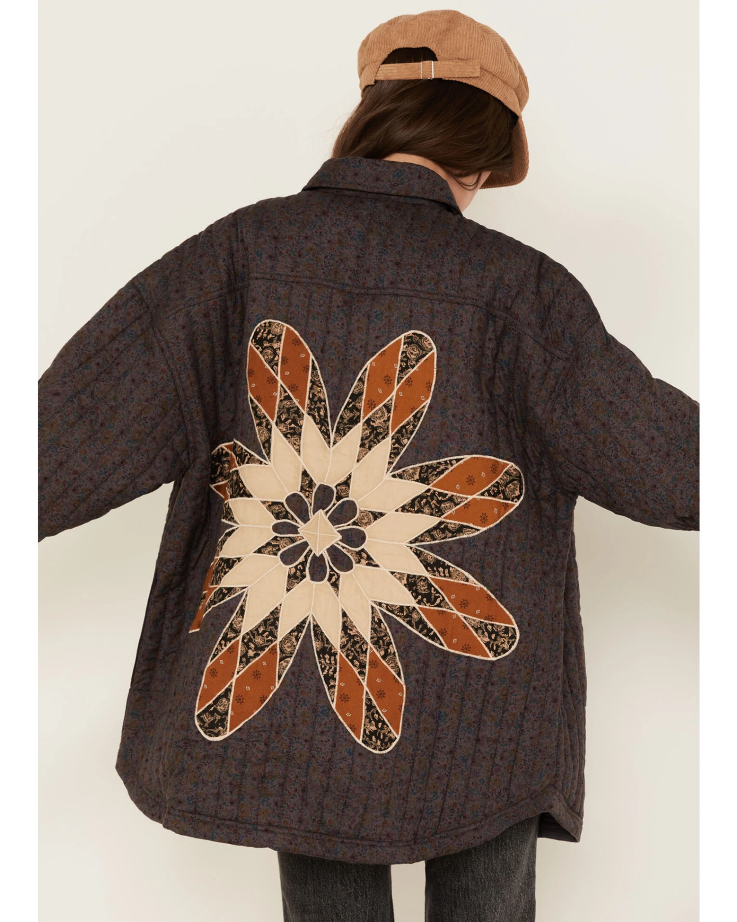 Cleo + Wolf Women's Novelty Quilted Shacket 3 Cleo + Wolf Women's Novelty Quilted Shacket