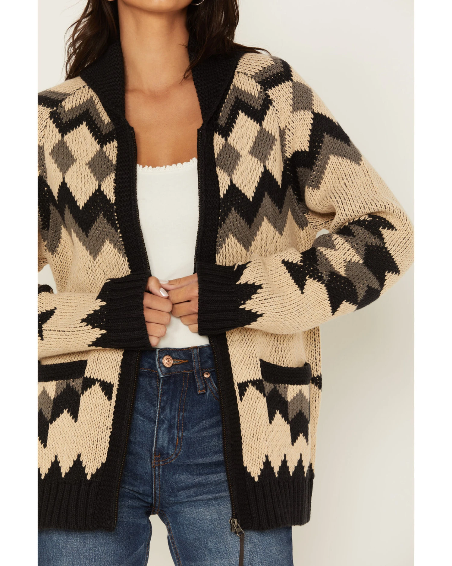 Tasha Polizzi Women's Cabin Southwestern Print Cardigan 4 Tasha Polizzi Women's Cabin Southwestern Print Cardigan - Image 2