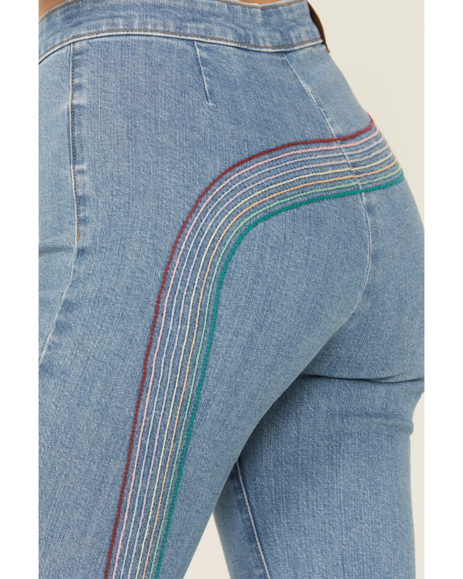 Lee Women's Light Wash High Rise Rainbow Super Flare Jeans 6 Lee Women's Light Wash High Rise Rainbow Super Flare Jeans - Image 4