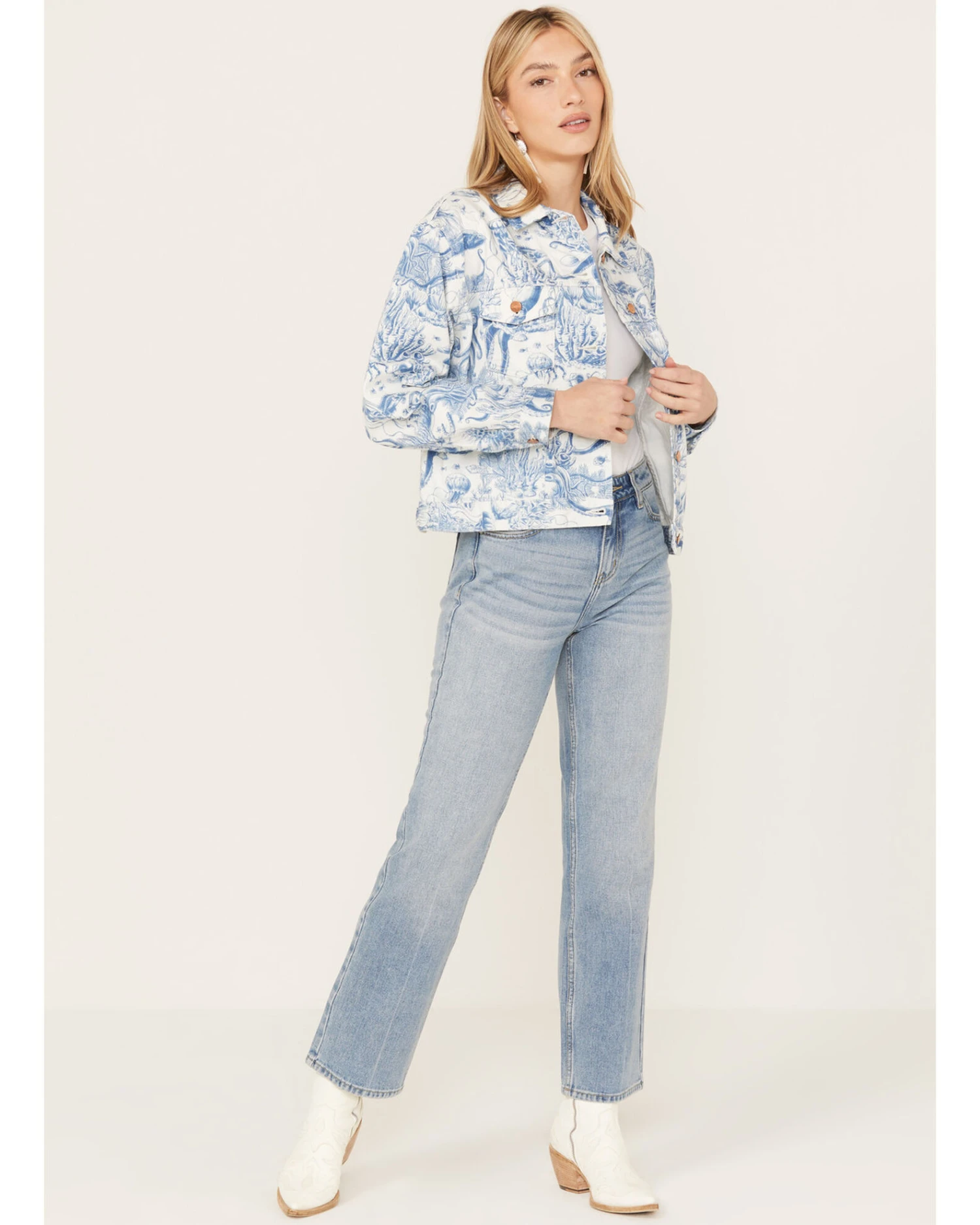 Wrangler Women's Heritage Nautical Cut Off Jacket 3 Wrangler Women's Heritage Nautical Cut Off Jacket