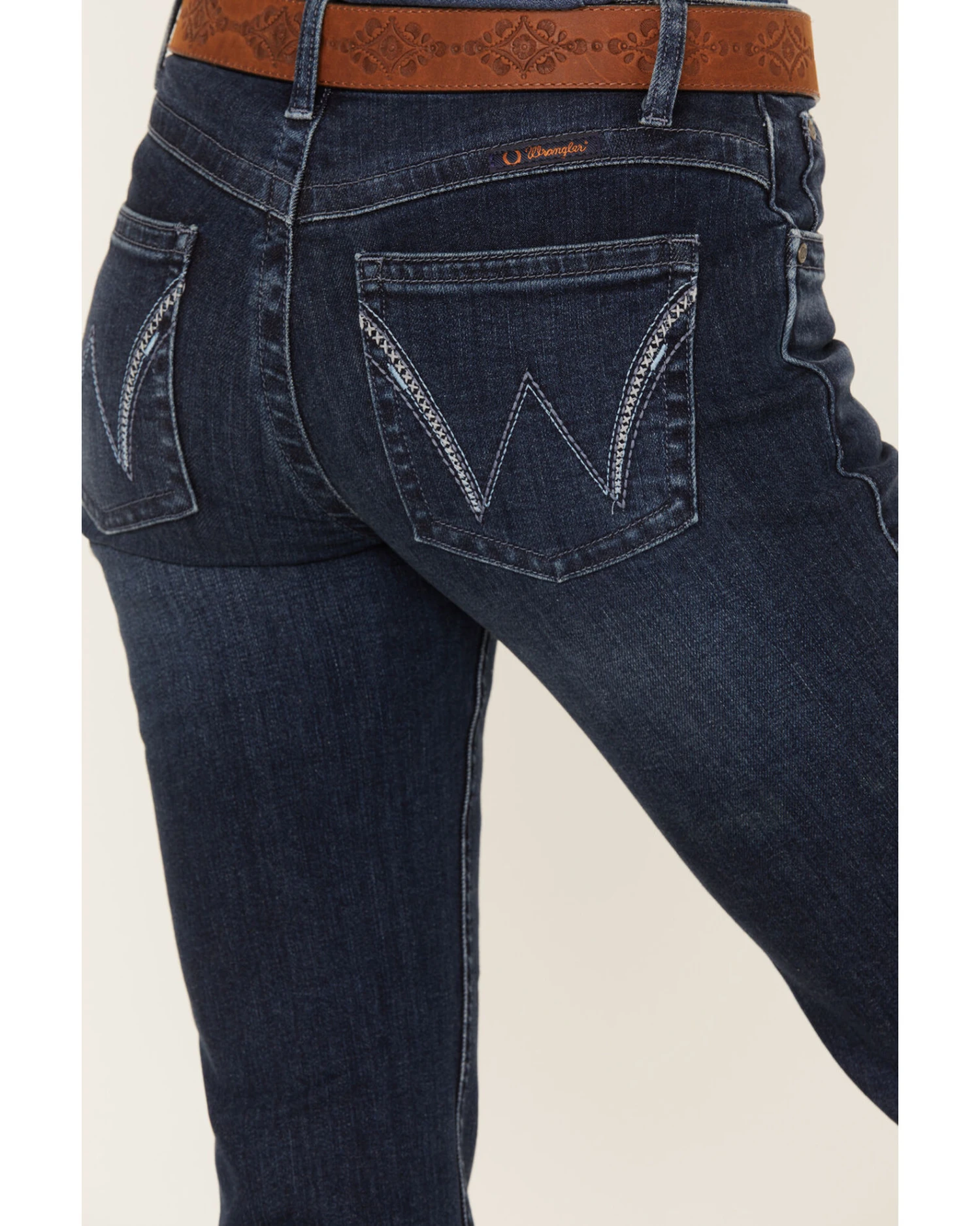 Wrangler Women's Mid Rise Q-Baby Dark Wash Bootcut Ultimate Riding Jeans 4 Wrangler Women's Mid Rise Q-Baby Dark Wash Bootcut Ultimate Riding Jeans - Image 2