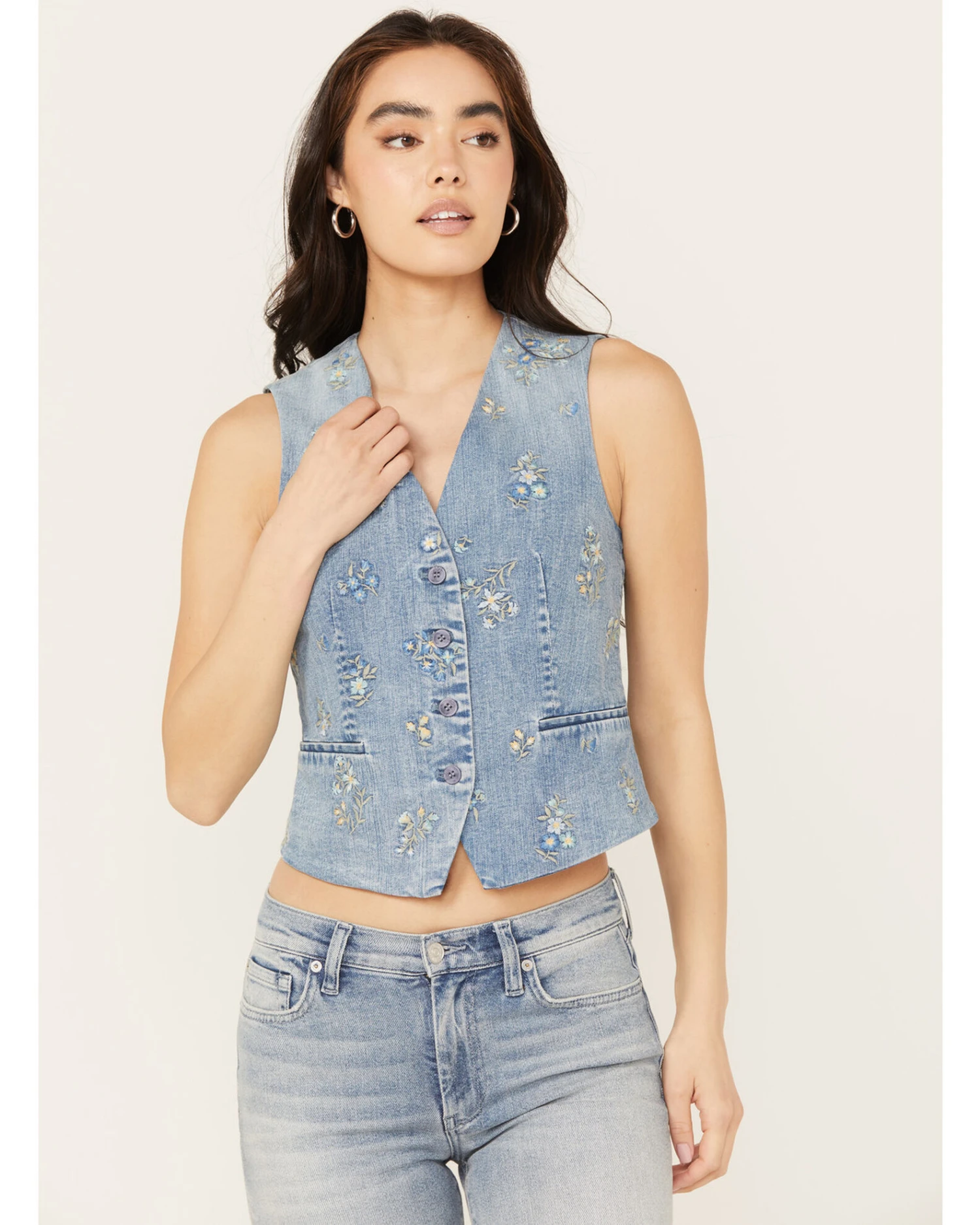 Driftwood Women's Nola Sky Light Wash Floral Print Denim Vest 6 Driftwood Women's Nola Sky Light Wash Floral Print Denim Vest - Image 4