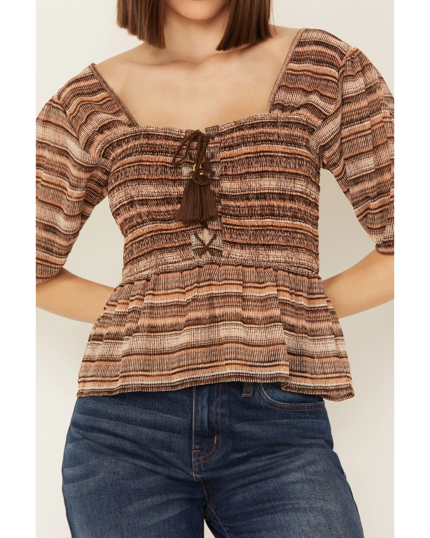 Shyanne Women's Smocked Lace-Up Print Top 6 Shyanne Women's Smocked Lace-Up Print Top - Image 4