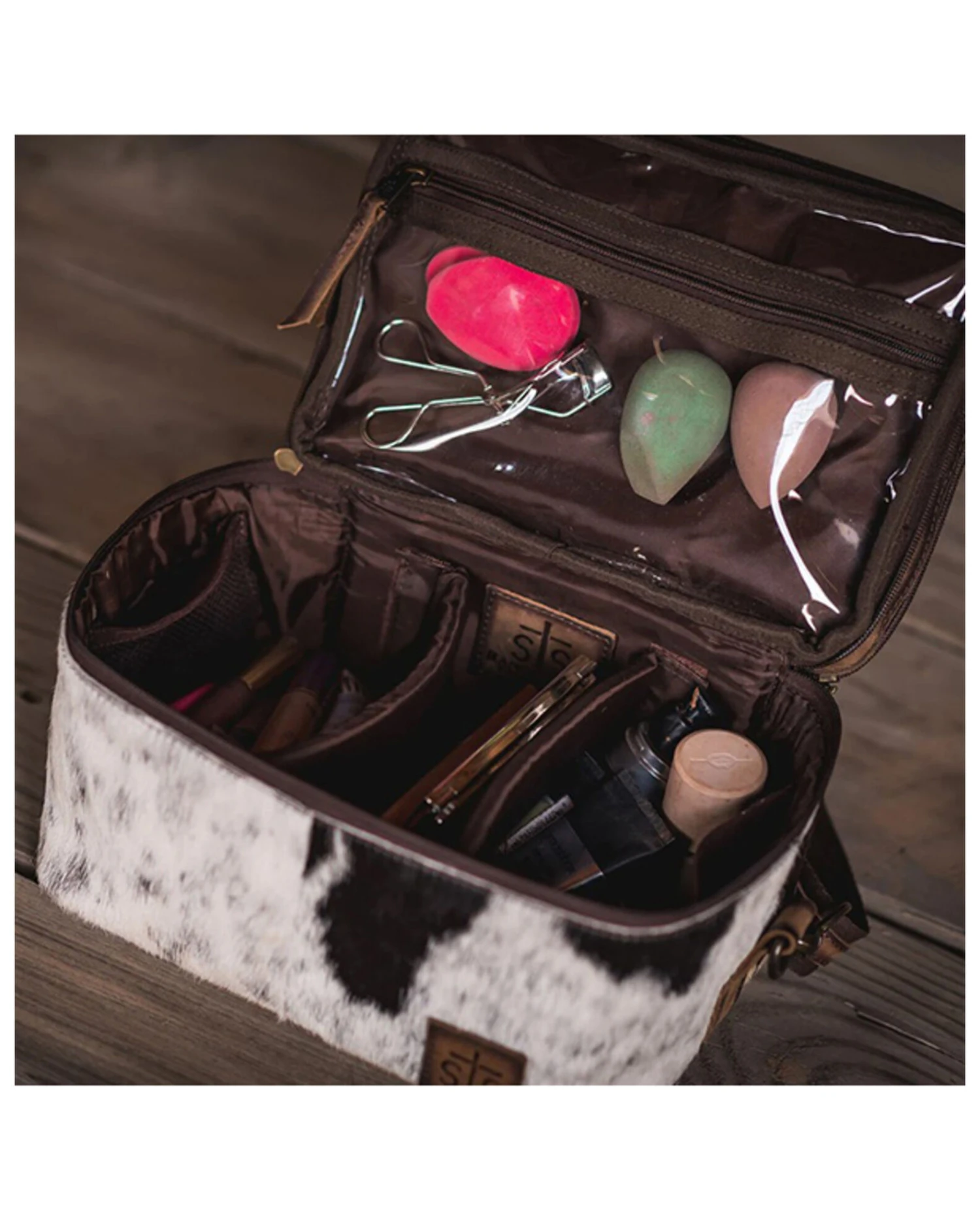 STS Ranchwear By Carroll Women's Cowhide Glamour Makeup Organizer 4 STS Ranchwear By Carroll Women's Cowhide Glamour Makeup Organizer - Image 2