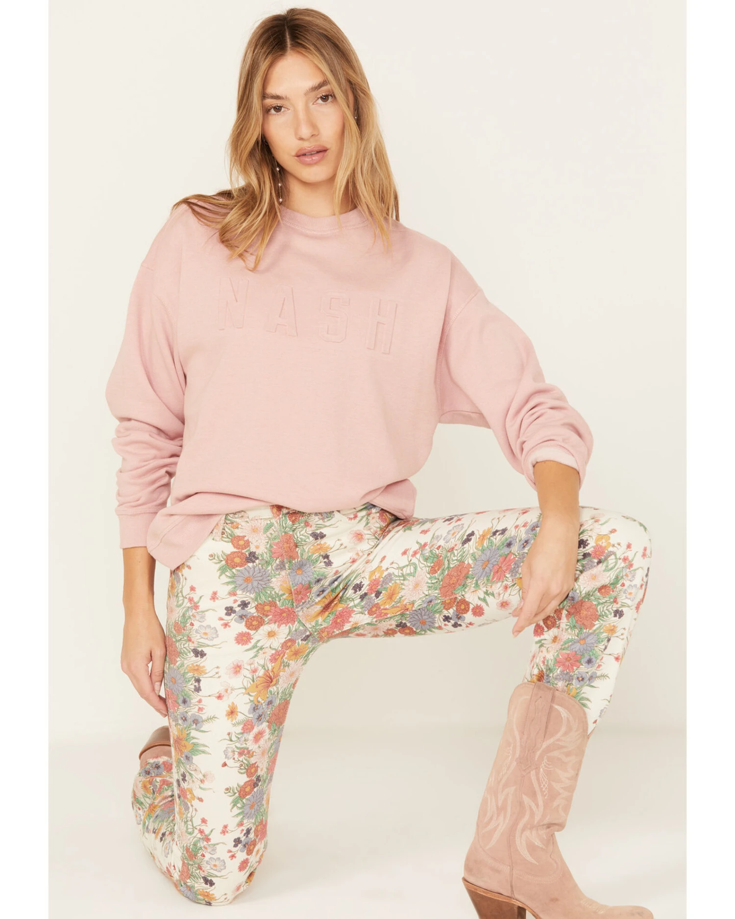 The NASH Collection Women's 3D Logo Sweatshirt 6 The NASH Collection Women's 3D Logo Sweatshirt - Image 4