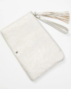 Hobo Women's Wayfare Wristlet 9 Hobo Women's Wayfare Wristlet -Western Cowboy Equipment Store 2000389793 040 P2