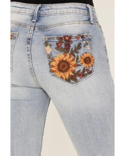 Driftwood Women's Light Wash High Rise Falling Sunflower Flare Jeans 8 Driftwood Women's Light Wash High Rise Falling Sunflower Flare Jeans -Western Cowboy Equipment Store 2000392194 412 P4