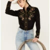 Rockmount Ranchwear Women's Floral Embroidered Long Sleeve Pearl Snap Western Shirt 1 Rockmount Ranchwear Women's Floral Embroidered Long Sleeve Pearl Snap Western Shirt -Western Cowboy Equipment Store 2000393805 001 P1