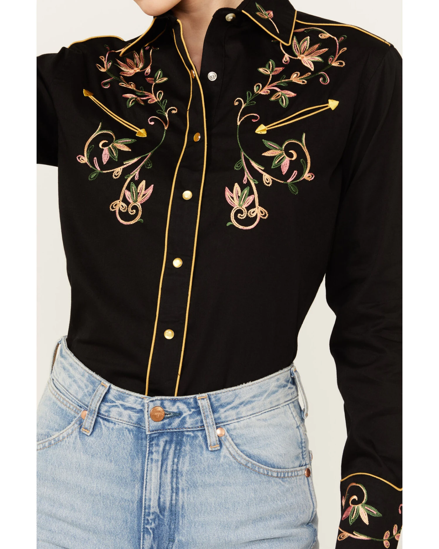 Rockmount Ranchwear Women's Floral Embroidered Long Sleeve Pearl Snap Western Shirt 5 Rockmount Ranchwear Women's Floral Embroidered Long Sleeve Pearl Snap Western Shirt - Image 3